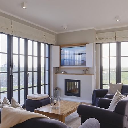 Reetland Am Meer - Luxusplus Reetdachvilla Mit 4 Schlafzimmern, Aussensauna, Loungebereich Und Kamin G07 Dranske Eksteriør bilde
